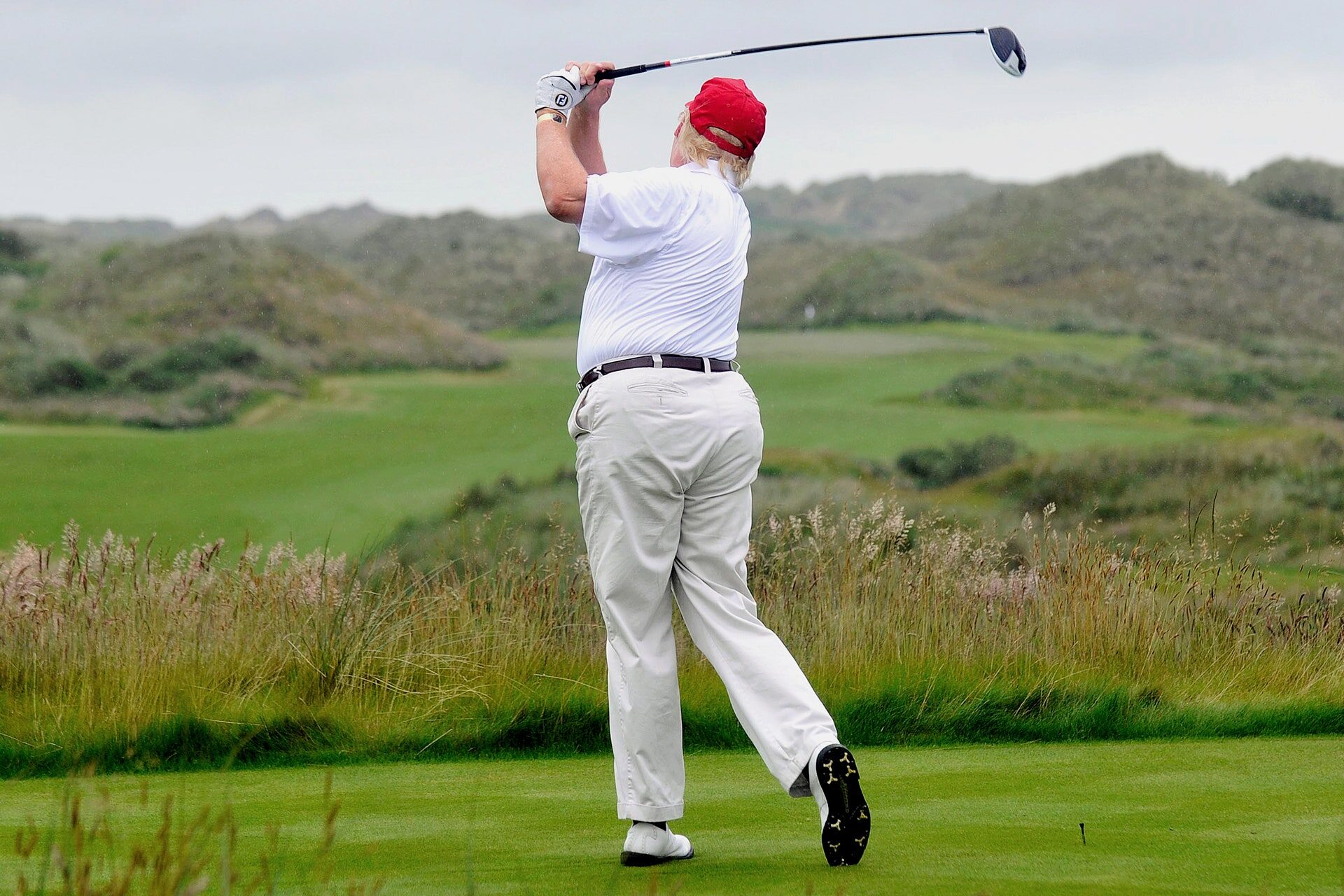trump golf